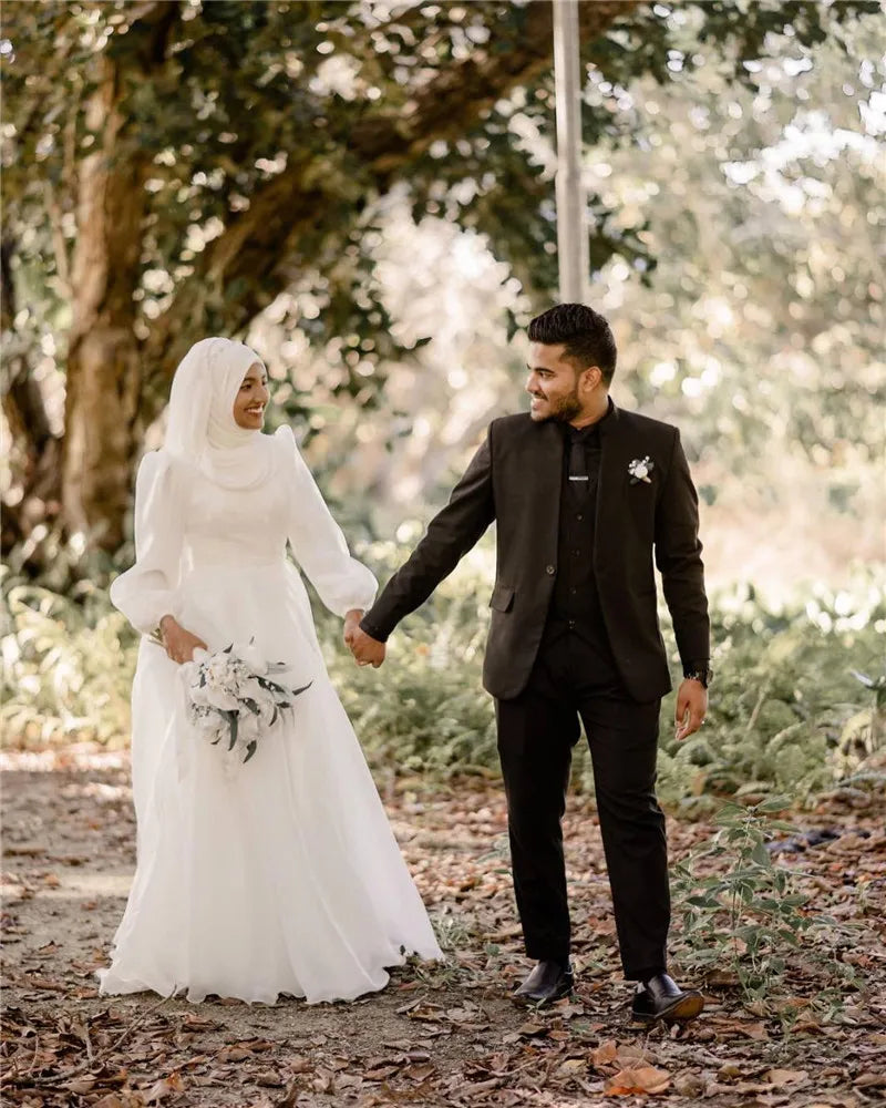Muslim Hijab Wedding Dresses A-Line Chiffon Elegant Bridal Dress with Sleeves Veils Robe