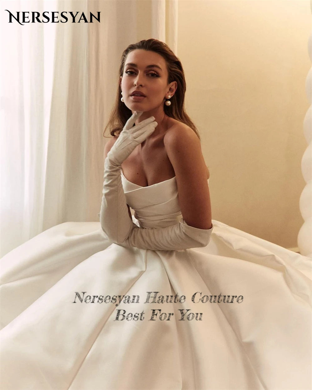 Nersesyan Haute Couture Vintage Satin Wedding Dresses A-Line Backless Bridal Gowns