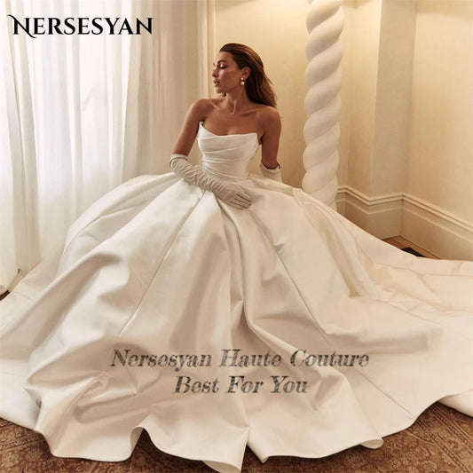 Nersesyan Haute Couture Vintage Satin Wedding Dresses A-Line Backless Bridal Gowns